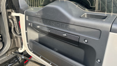 Land Rover Defender 3.0 D350 X-Dynamic HSE 90 3dr Auto Diesel Estate